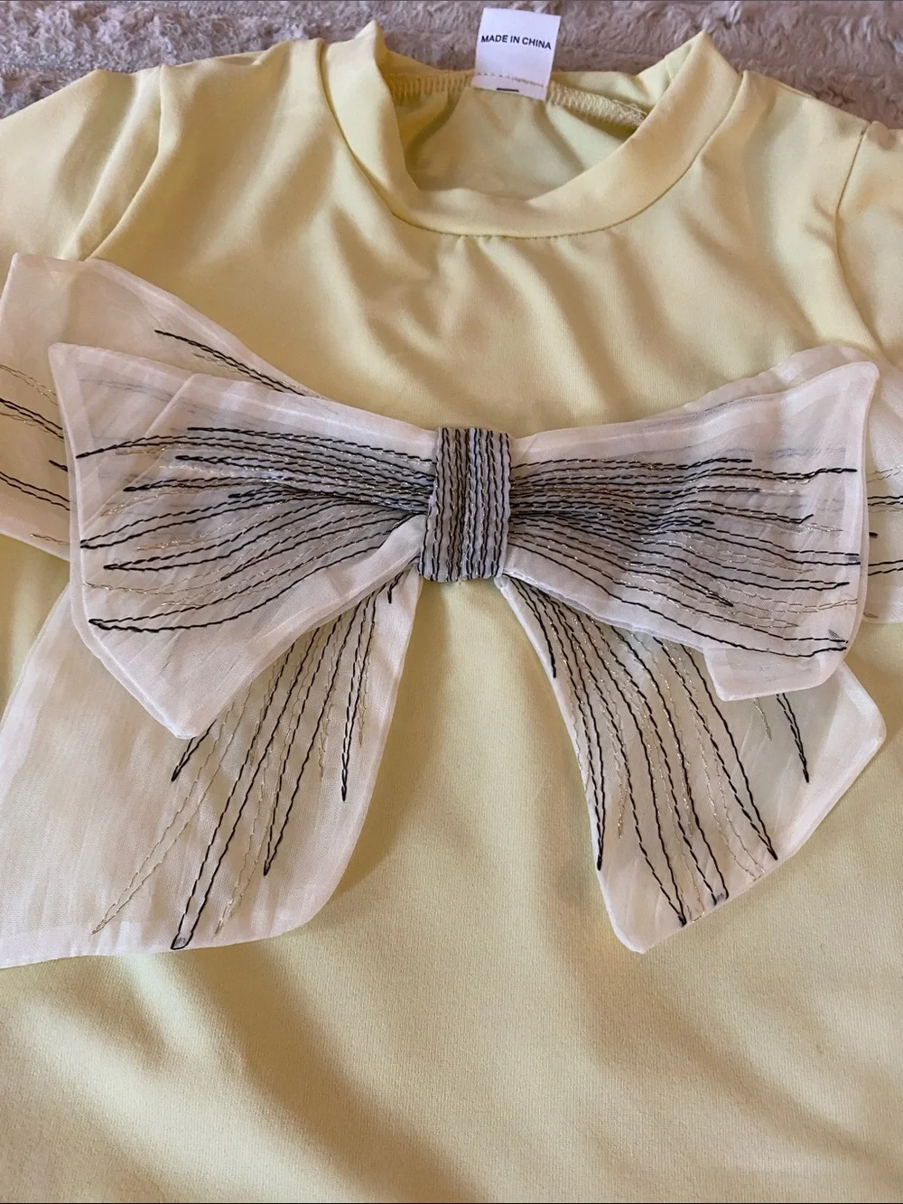 NWT, Gymboree Lemon Yellow Top with Cream Ruffled Shorts and Bow Accent